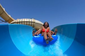 מגלשת הצונאמי