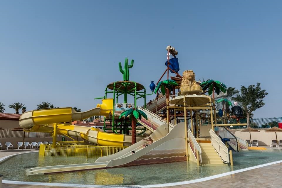 מתחם האקווה טאואר